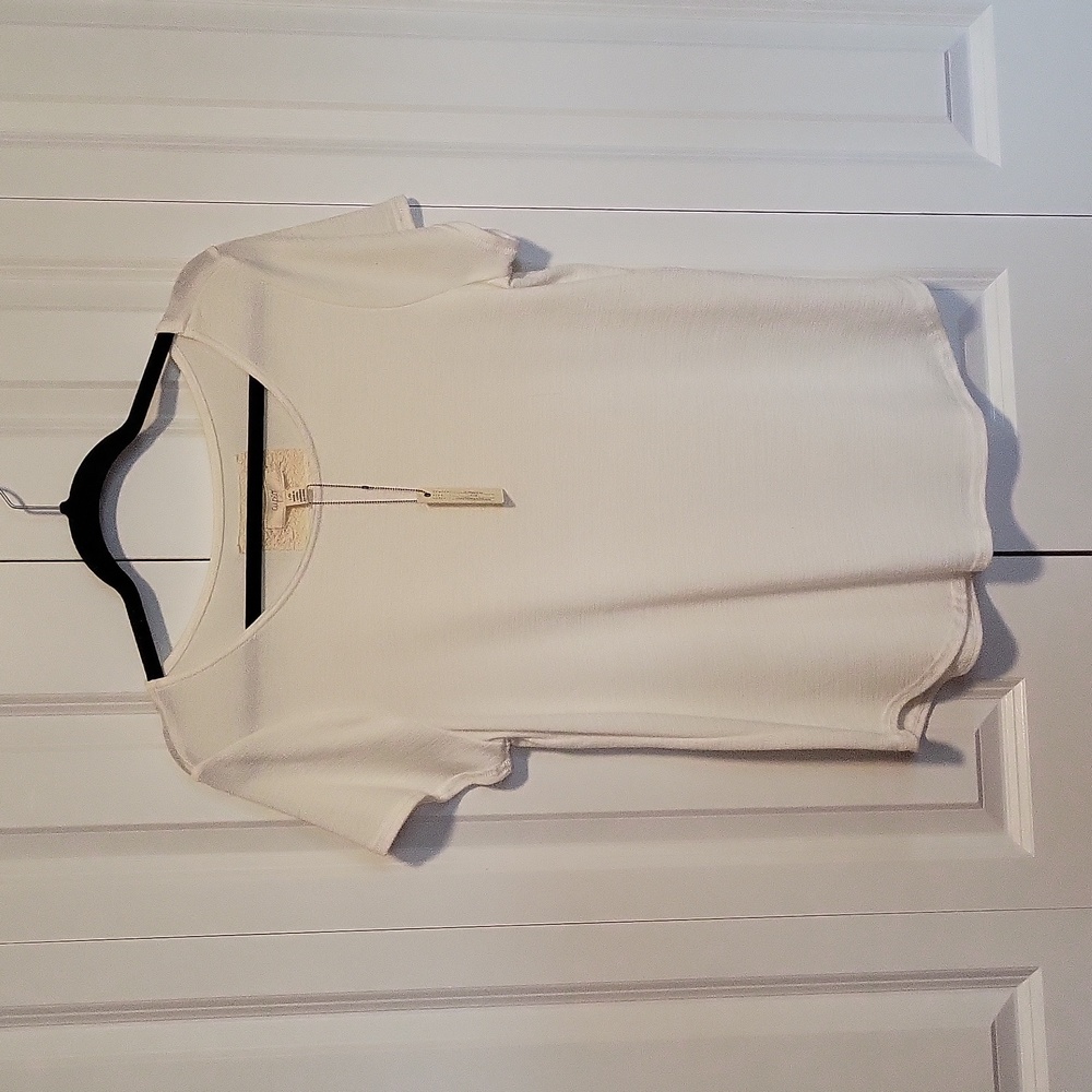 NWT Off whote Tee